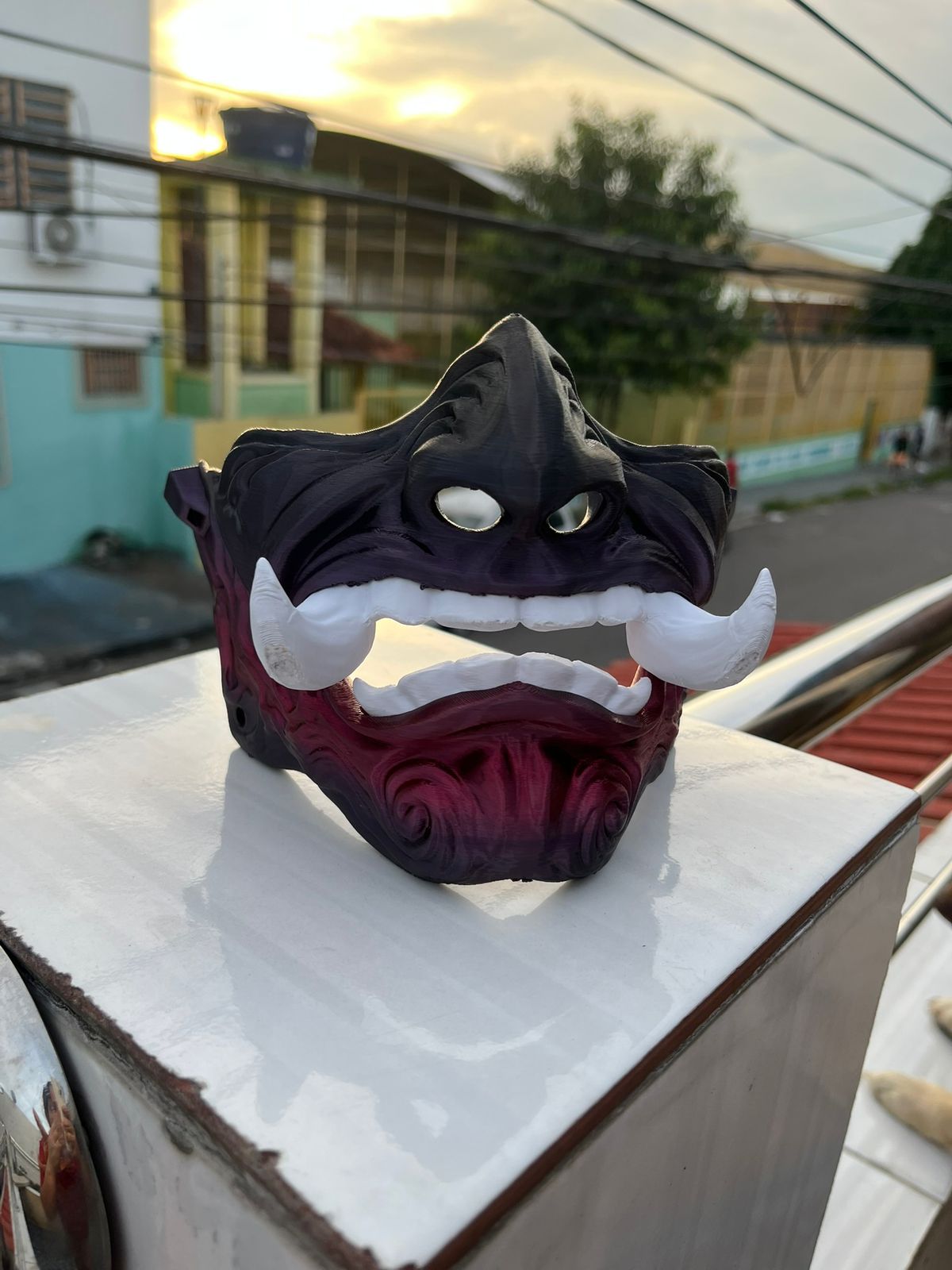 máscara oni cosplay